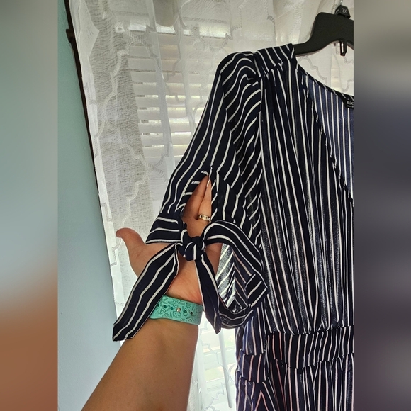 BloomChic 22/24W Blue and White Striped Midi Dress - Picture 3 of 5